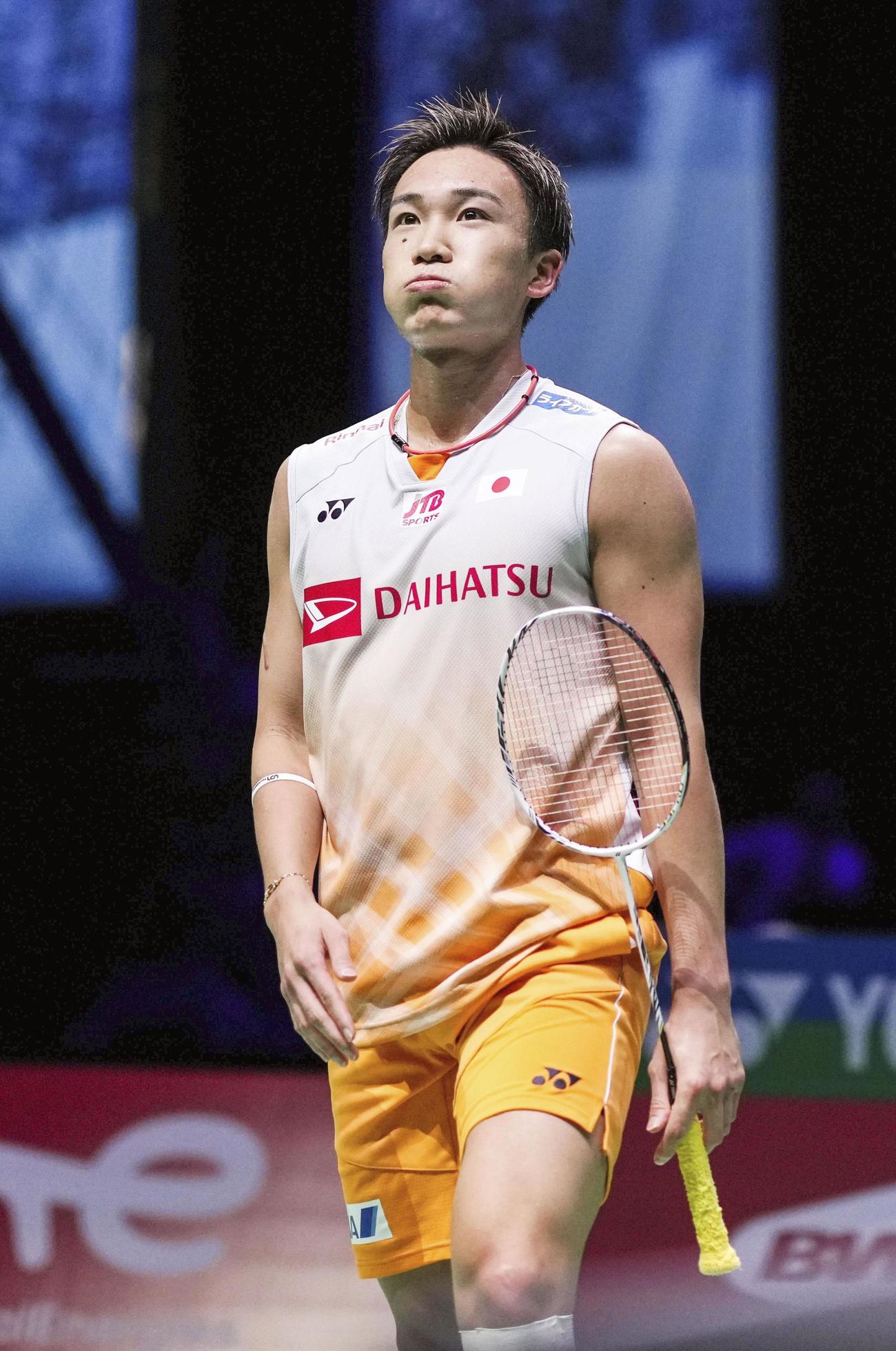 中国との決勝で敗れた男子シングルスの桃田（ゲッティ＝共同）