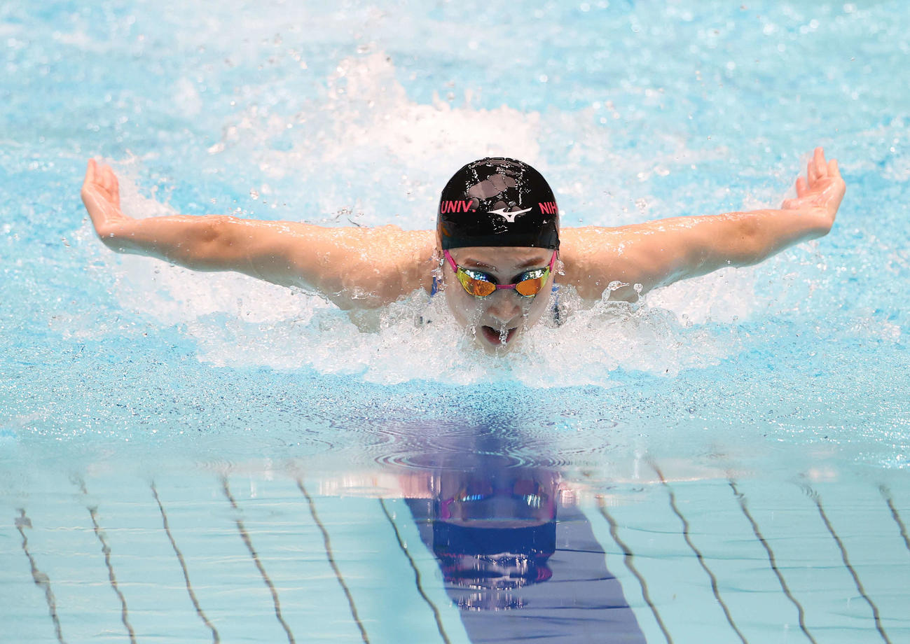 女子100メートルバタフライ決勝、58秒63で2位となった池江（撮影・河野匠）