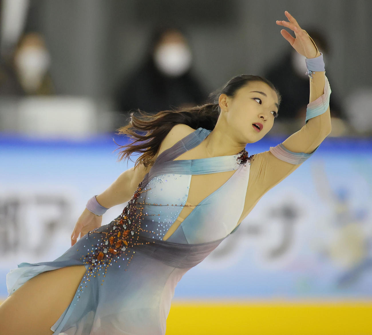 女子SPで演技する坂本花織（代表撮影）