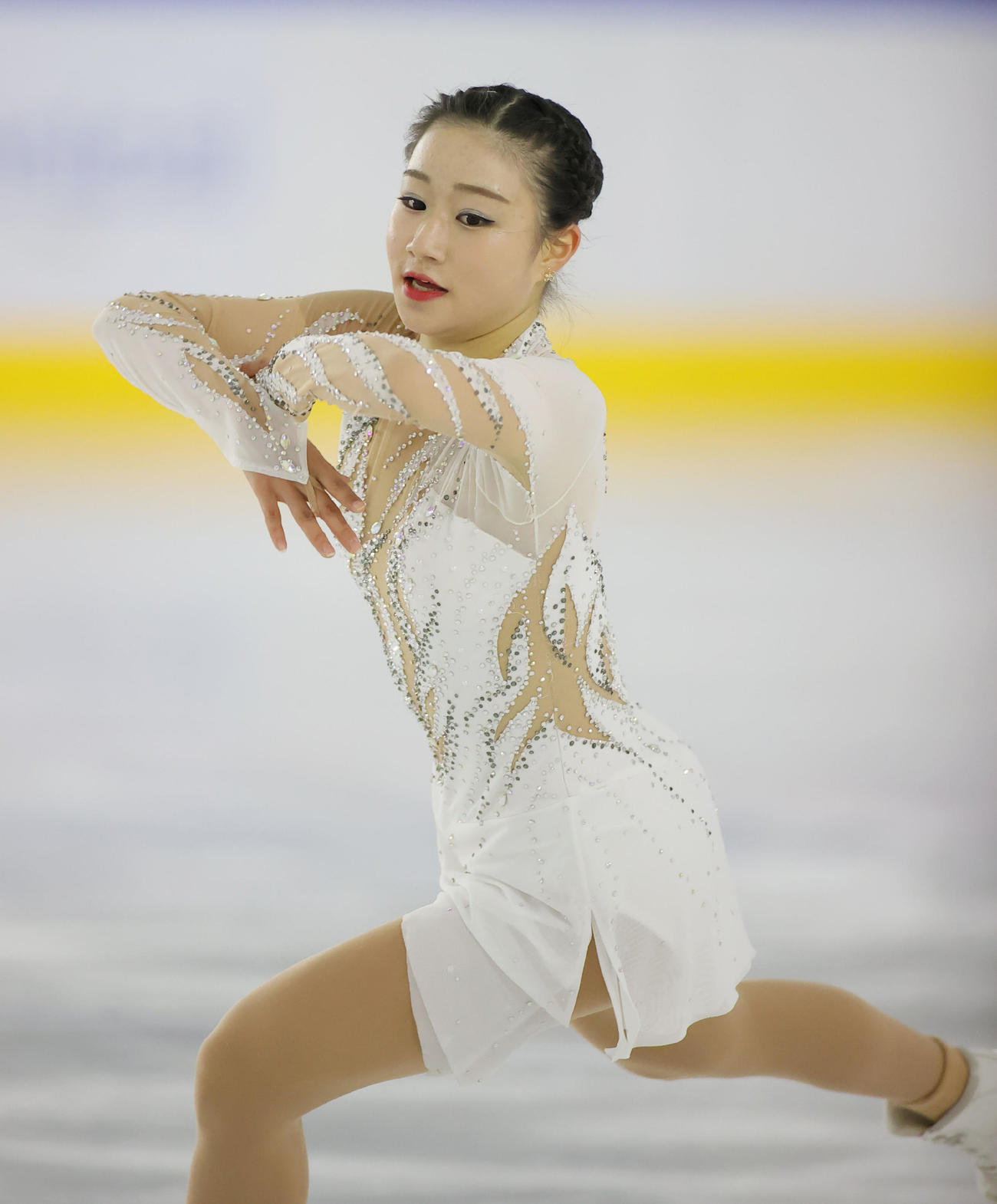 フィギュアスケート　近畿選手権大会　女子SPで演技する河辺愛菜（9日、京都府宇治市の木下アカデミー京都アイスアリーナで）＝代表撮影
