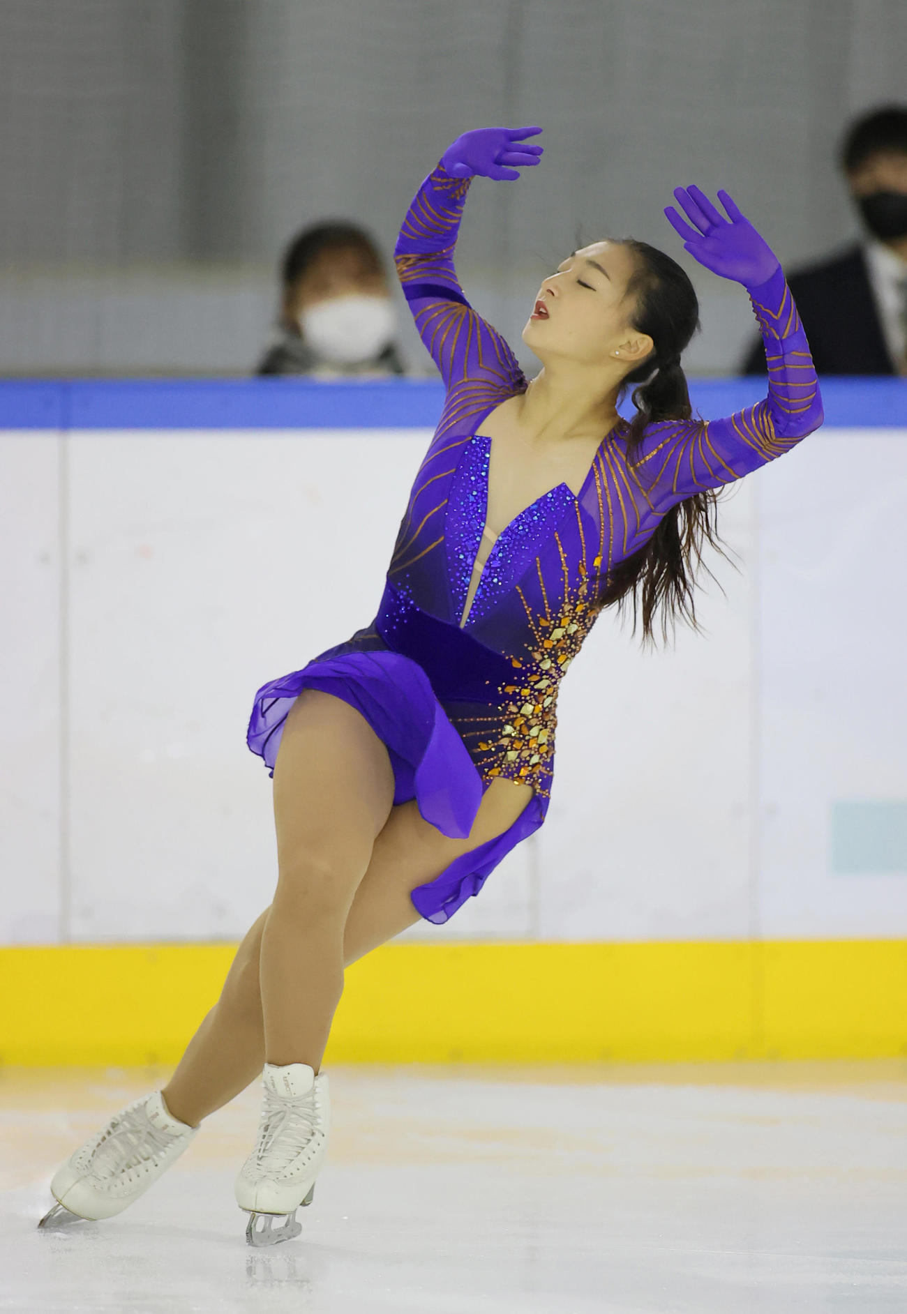 フィギュアスケート近畿選手権大会　女子フリーで演技する坂本（代表撮影）