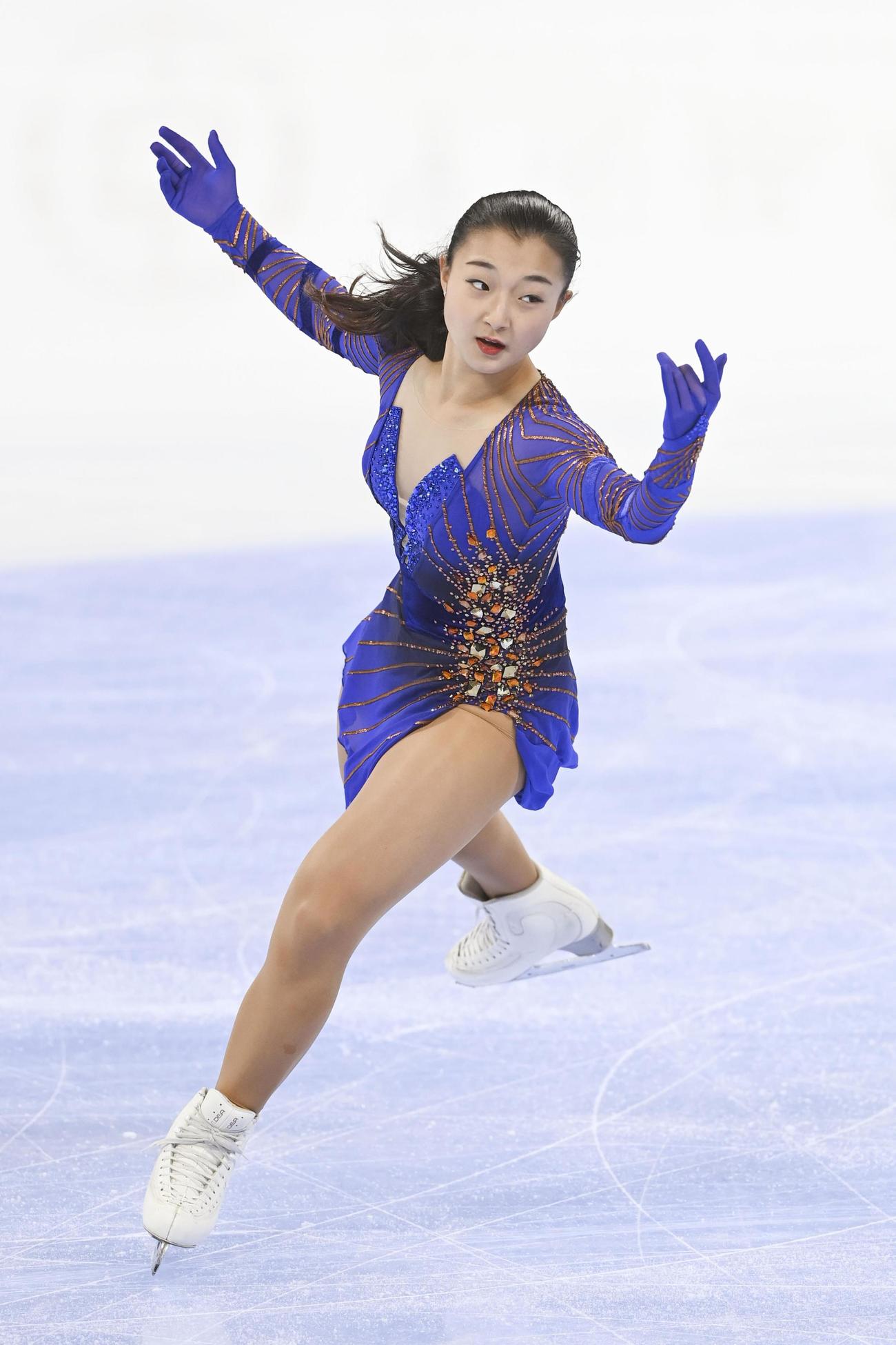 女子フリーで演技する坂本花織（共同）