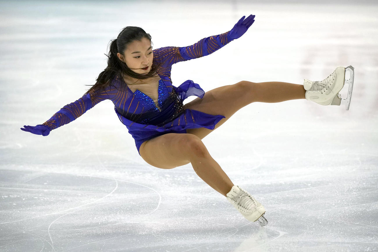 女子フリーで演技する坂本（AP）