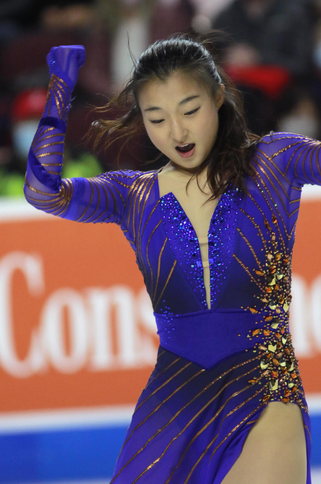 女子フリー　演技する坂本花織（AP）