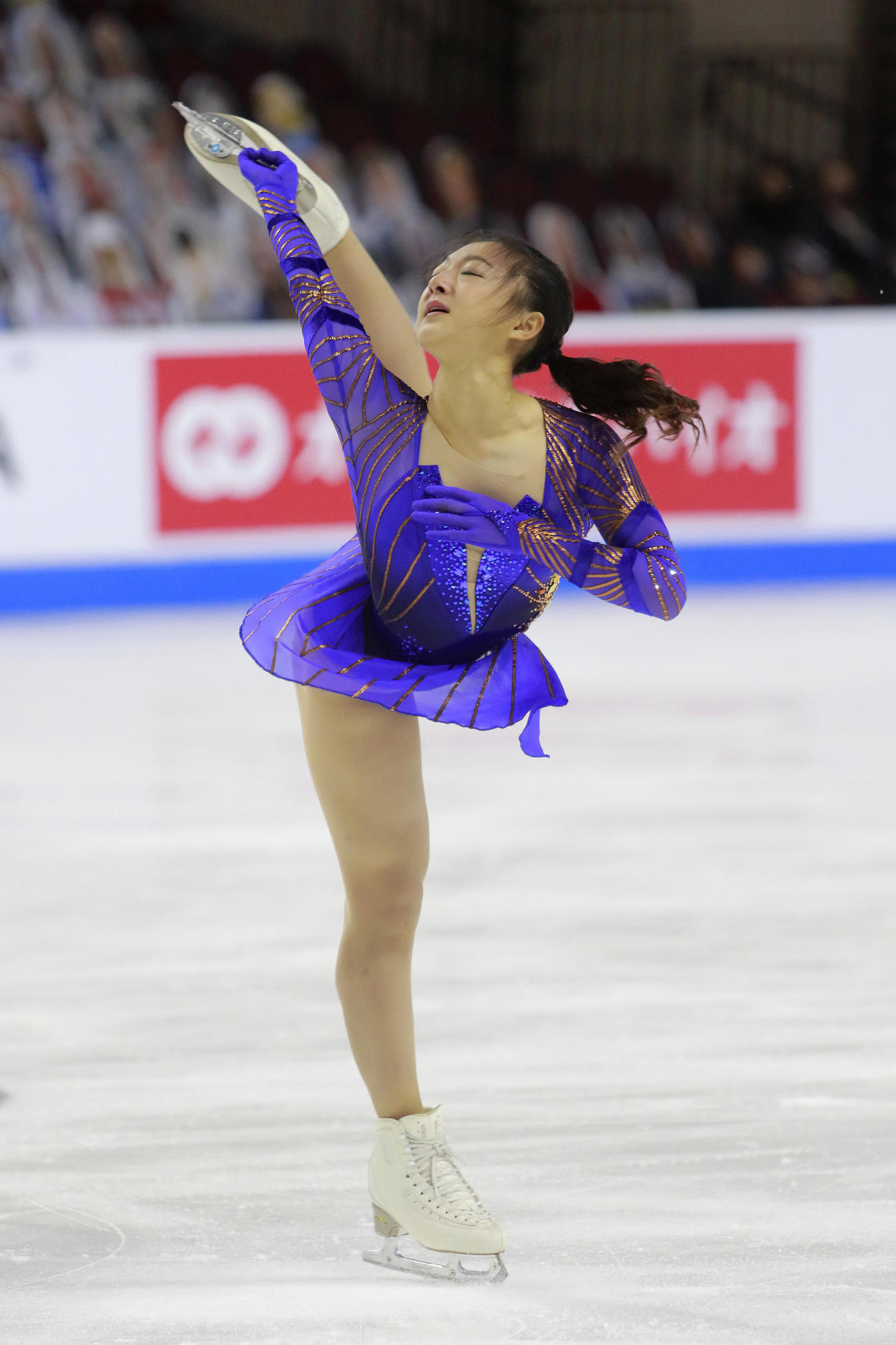 女子フリー　演技する坂本花織（AP）