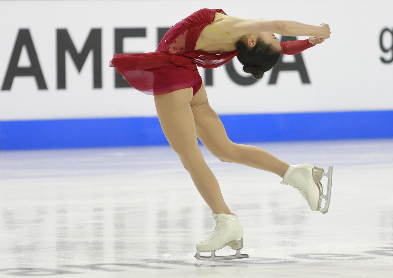 女子フリー　演技する宮原知子（AP）