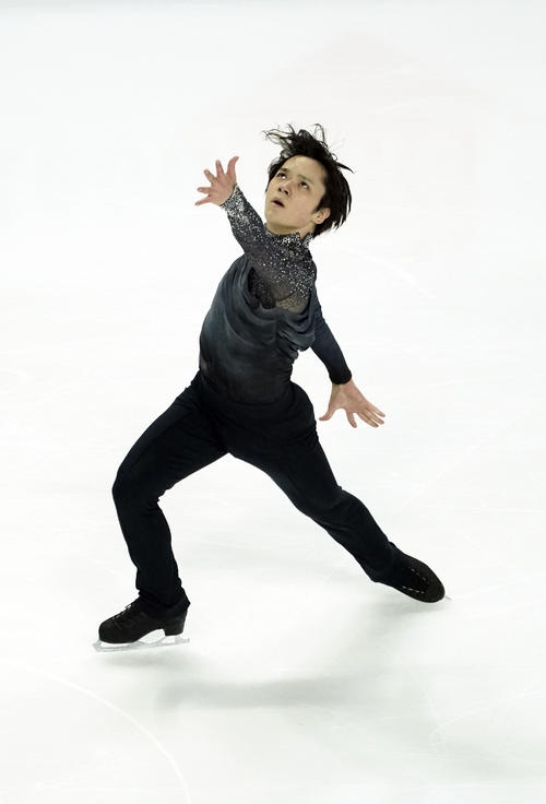 グランプリ（GP）シリーズ第1戦スケートアメリカ　男子SPで演技する宇野昌磨（ロイター）