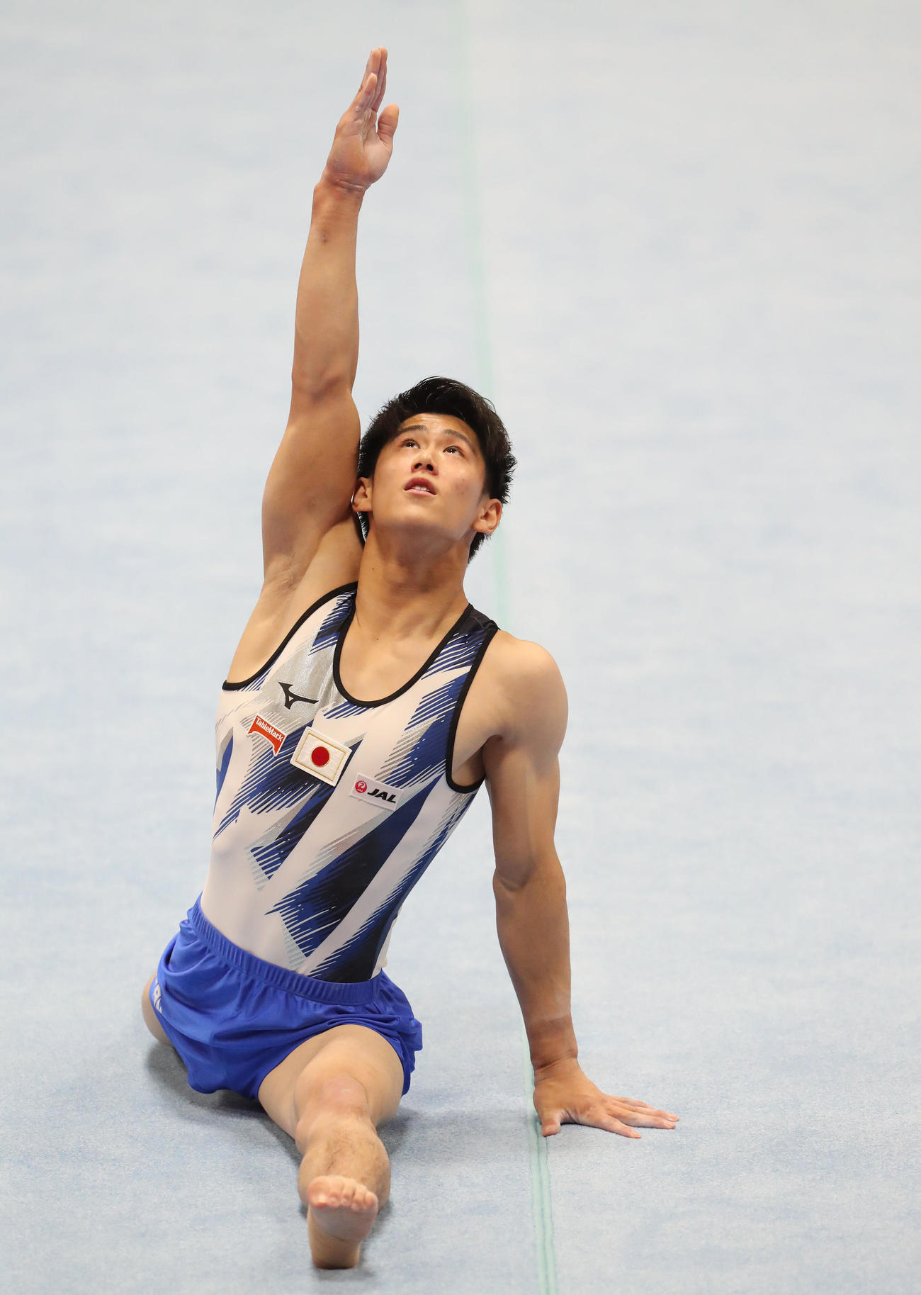 男子個人総合決勝　床運動で演技をする橋本大輝（撮影・梅根麻紀）