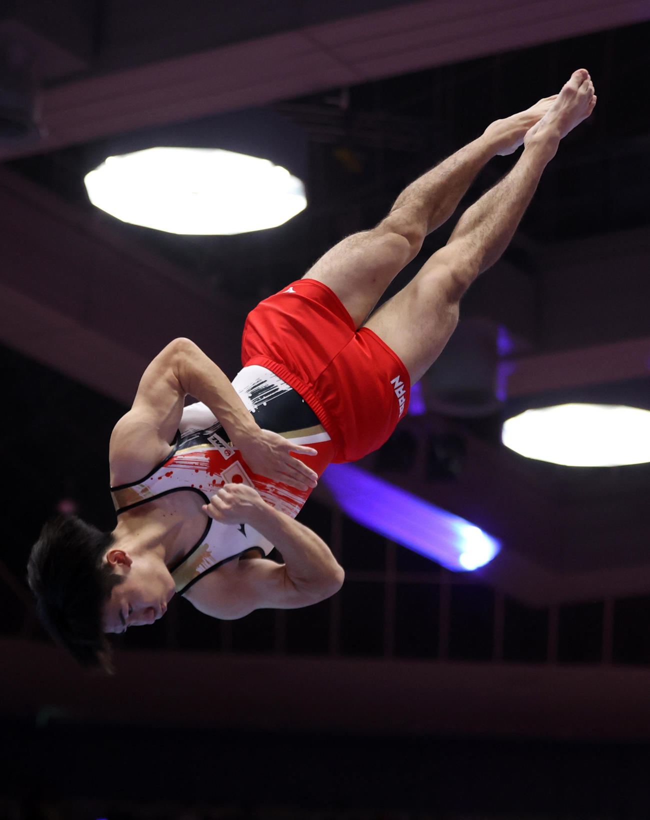 男子種目別決勝　2位となった南一輝の床運動の演技（代表撮影）