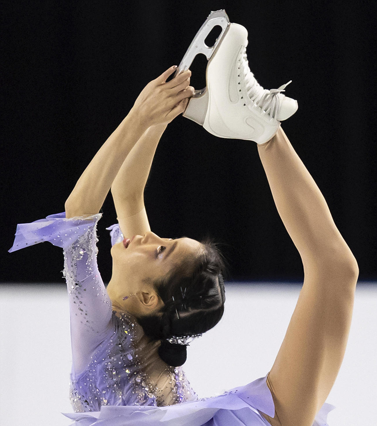第2戦スケートカナダ女子SP　演技する三原舞依（AP）