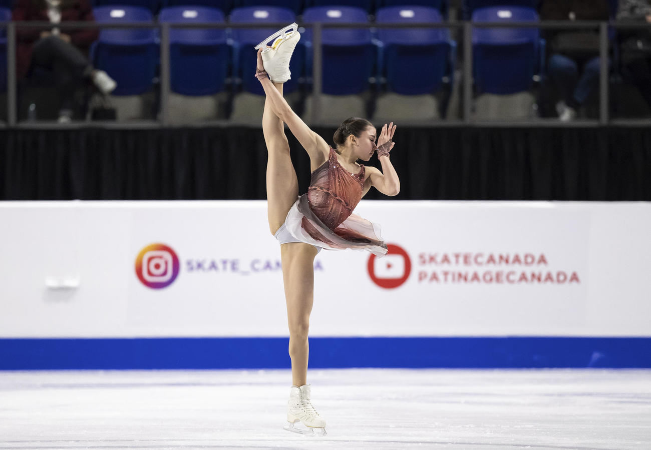 GPスケートカナダ女子SP　演技するワリエワ（AP）
