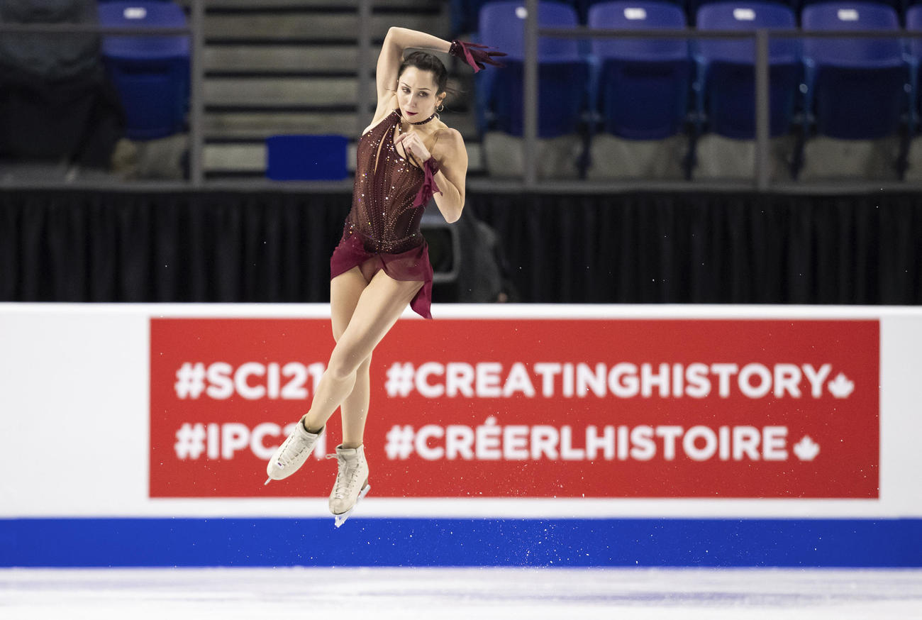 GPスケートカナダ女子SP　演技するトゥクタミシェワ（AP）