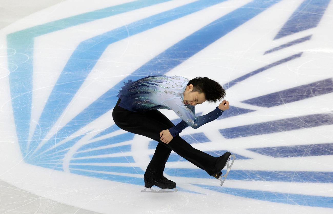 GP第3戦イタリア大会　男子SP　演技する友野一希（ロイター）