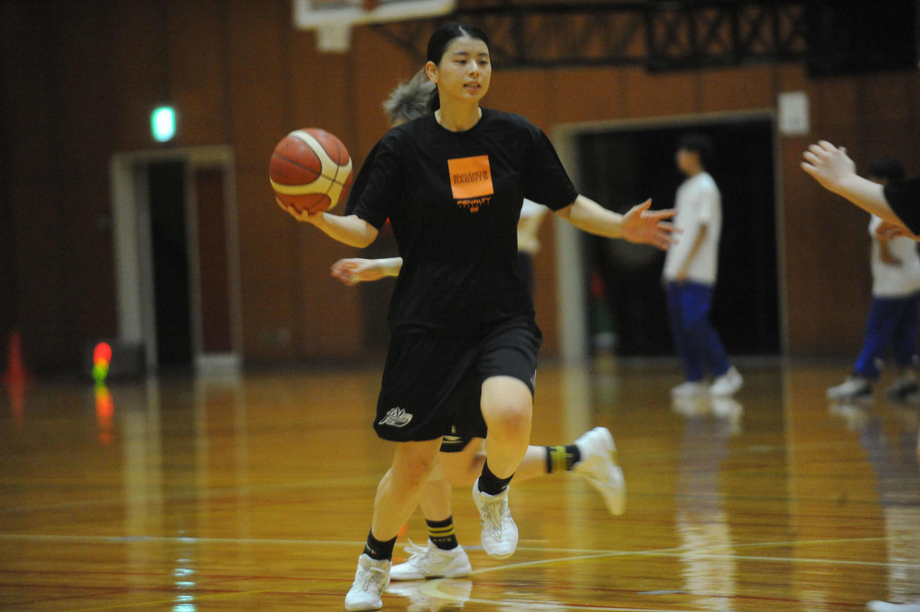 デンソー戦でWリーグ初の先発出場をする矢野