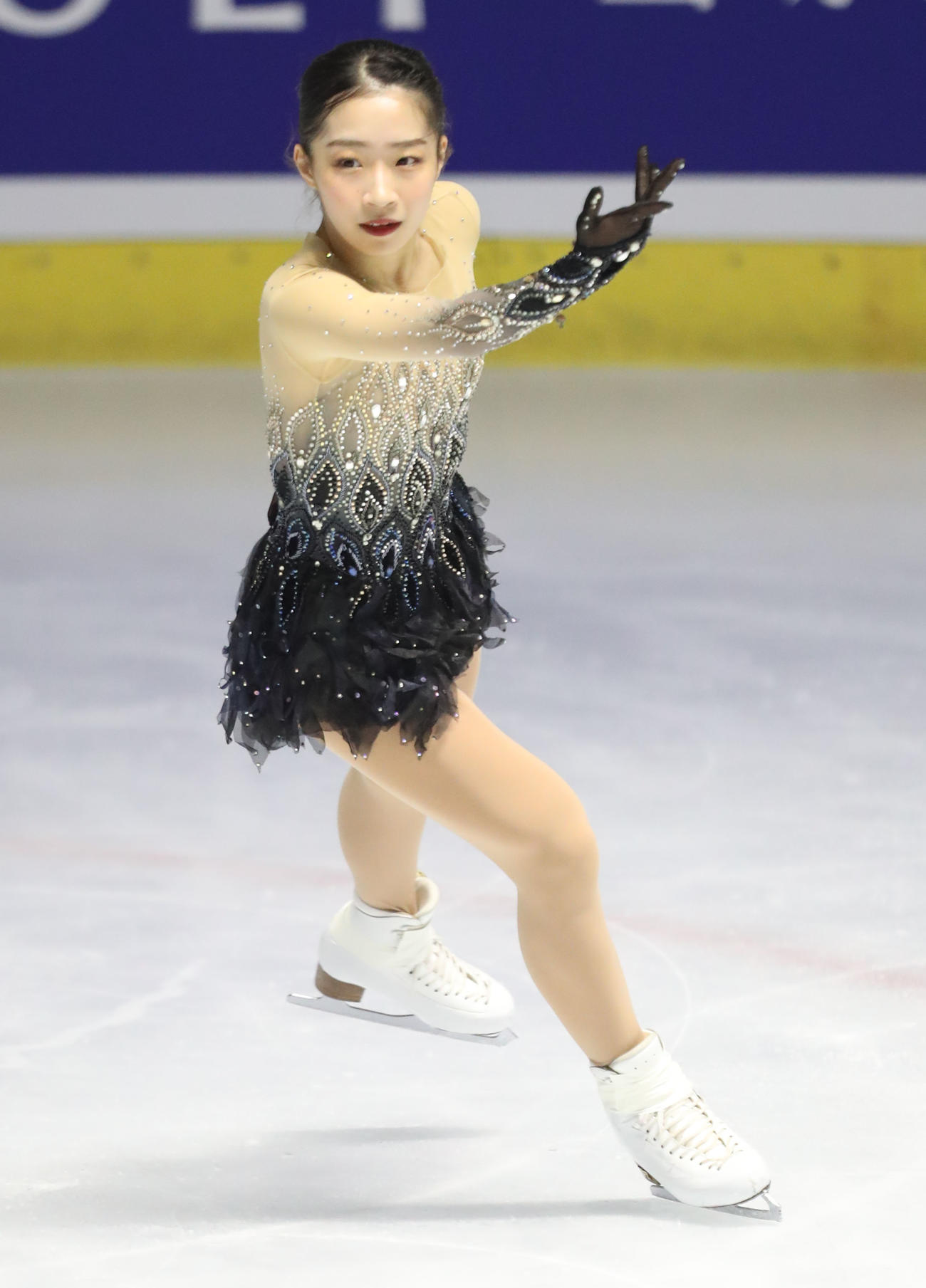Sr女子シングルフリースケーティングで演技をする新田谷（撮影・屋方直哉）