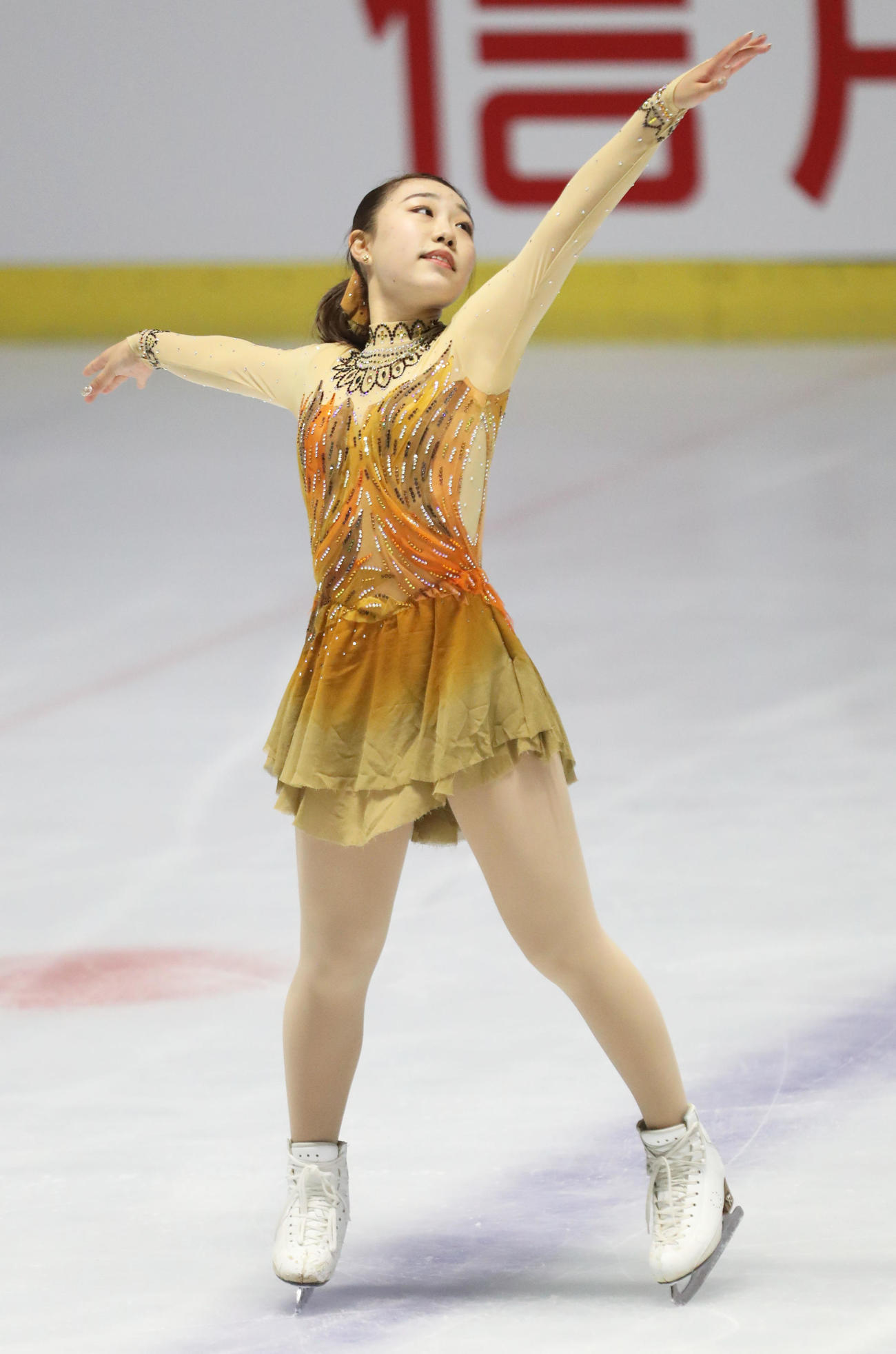 Sr女子シングルフリースケーティングで演技をする荒木（撮影・屋方直哉）