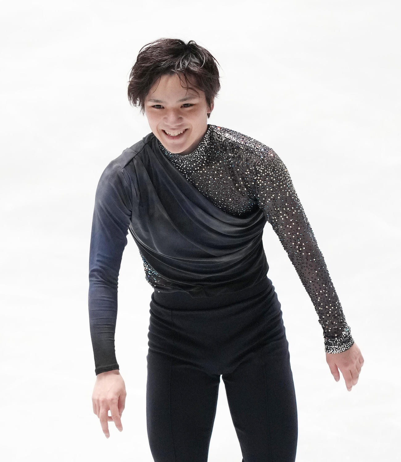 NHK杯男子SPの演技を終え、笑顔を見せる宇野（撮影・菅敏）