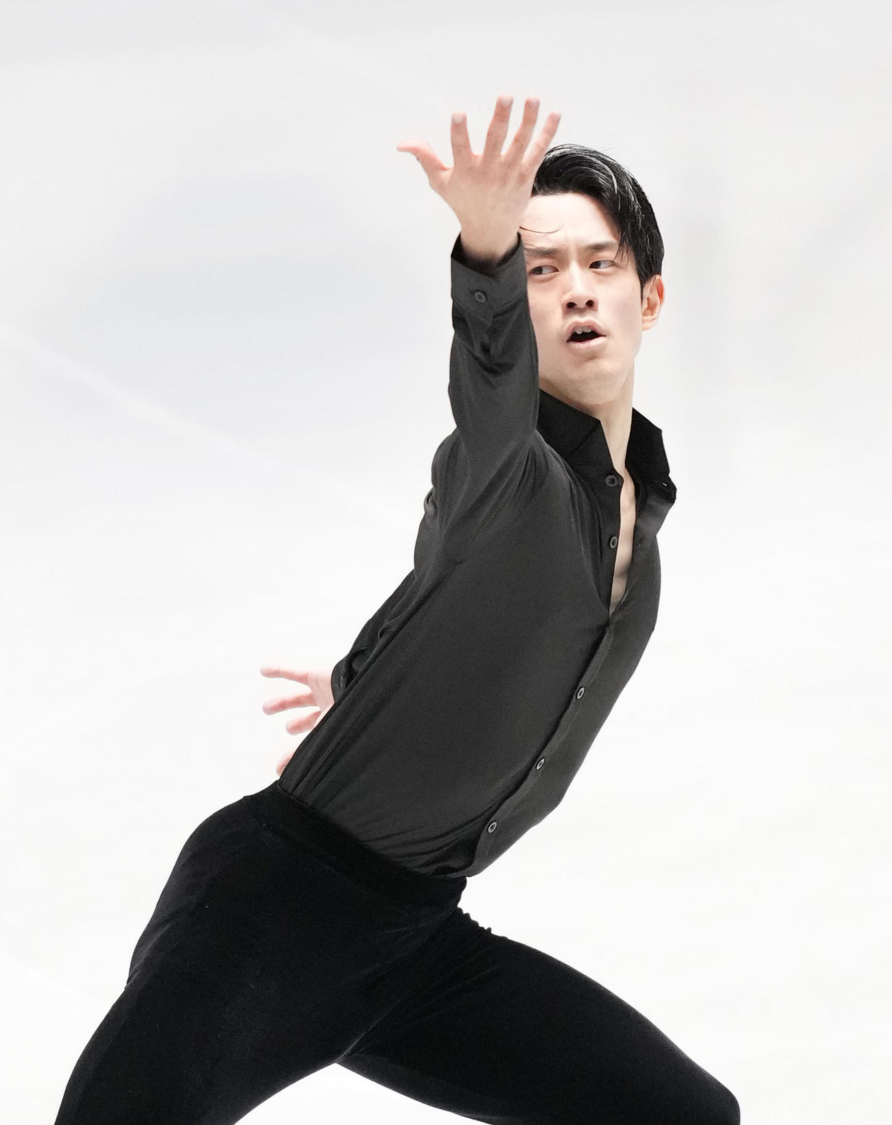 NHK杯男子SPで演技する山本（撮影・菅敏）
