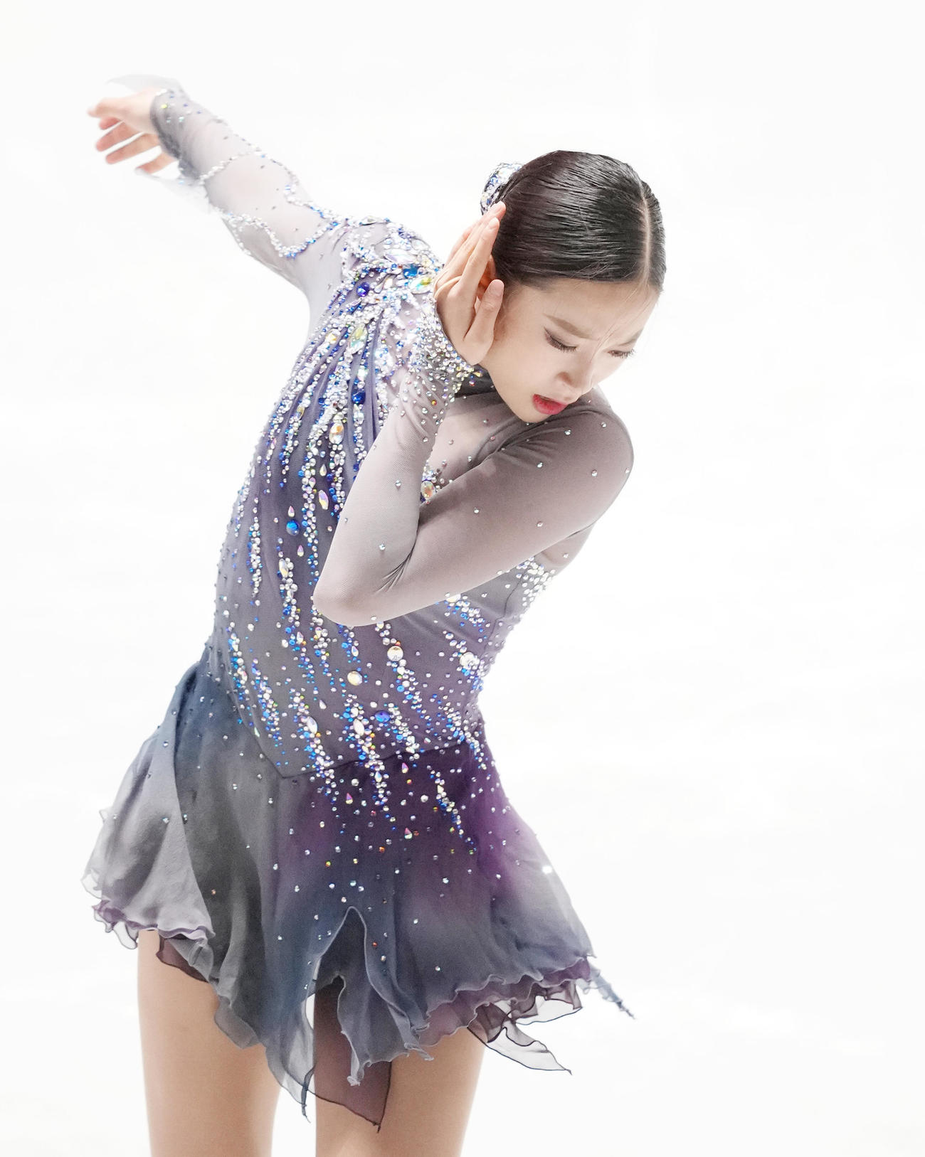 NHK杯女子SPで演技するユ・ヨン（撮影・菅敏）