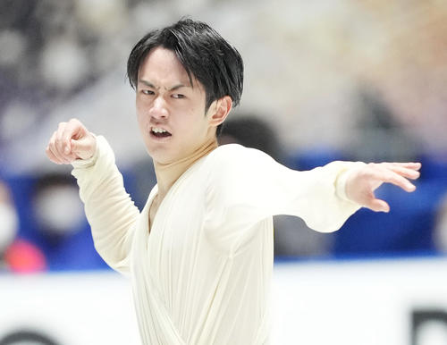 NHK杯男子フリーで演技する山本（撮影・菅敏）