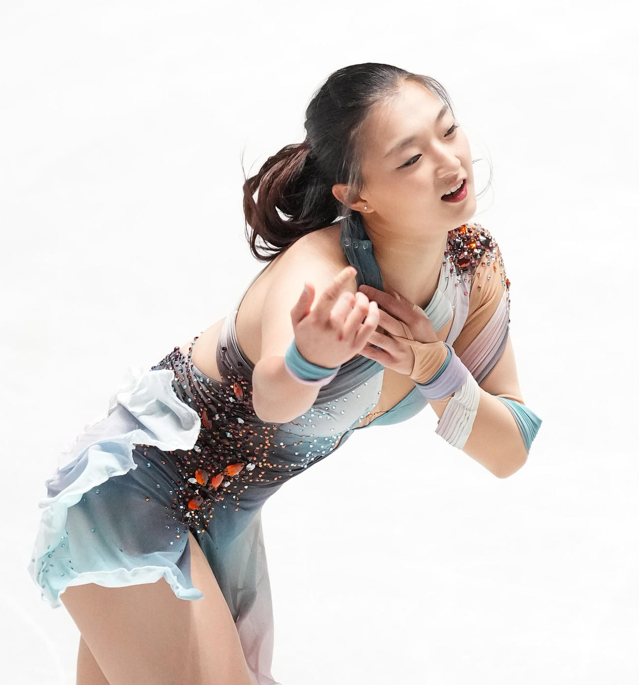 NHK杯女子SPで演技する坂本（撮影・菅敏）