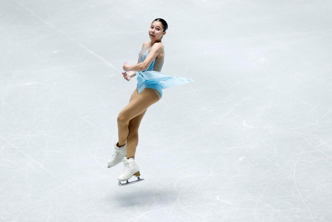 NHK杯女子フリーで演技するアリサ・リウ（ロイター）