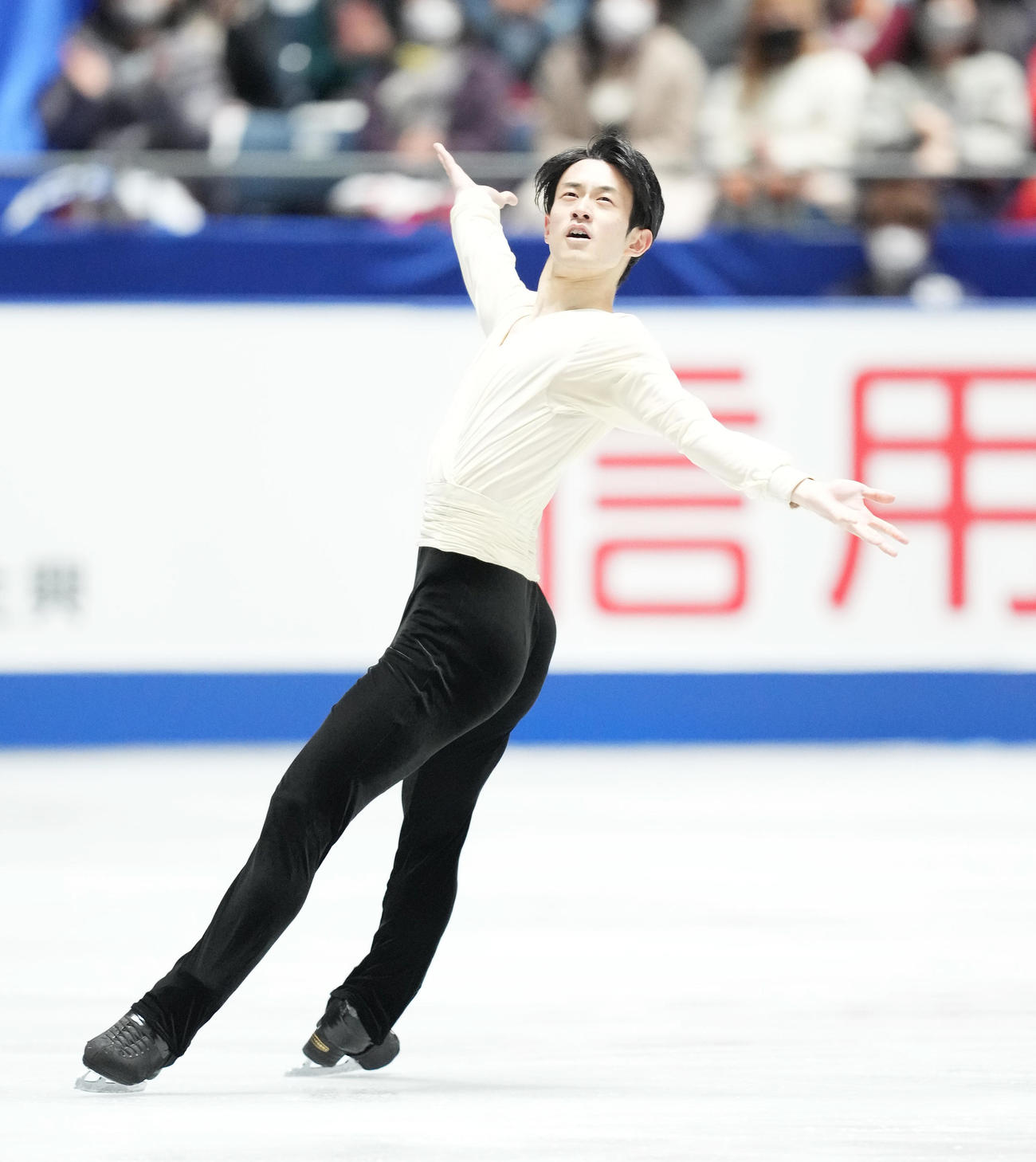 NHK杯男子フリーで演技する山本（撮影・菅敏）