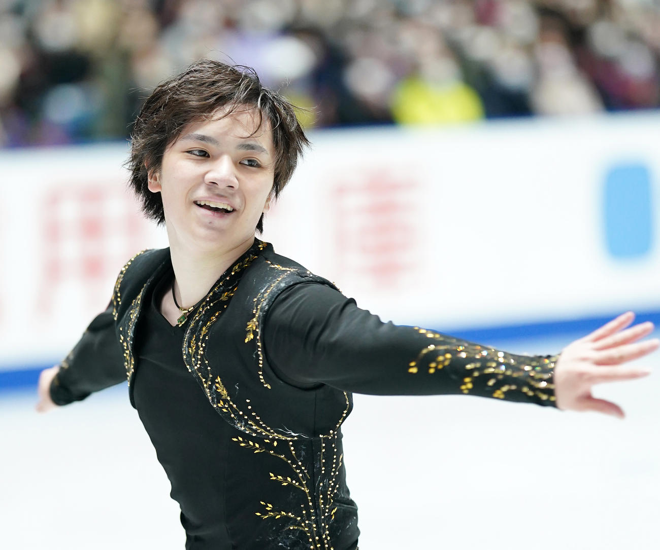 NHK杯男子フリーで演技する宇野（撮影・菅敏）