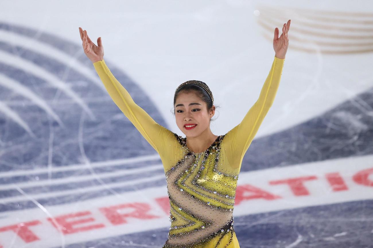 フリー演技を披露する横井ゆは菜（ロイター）