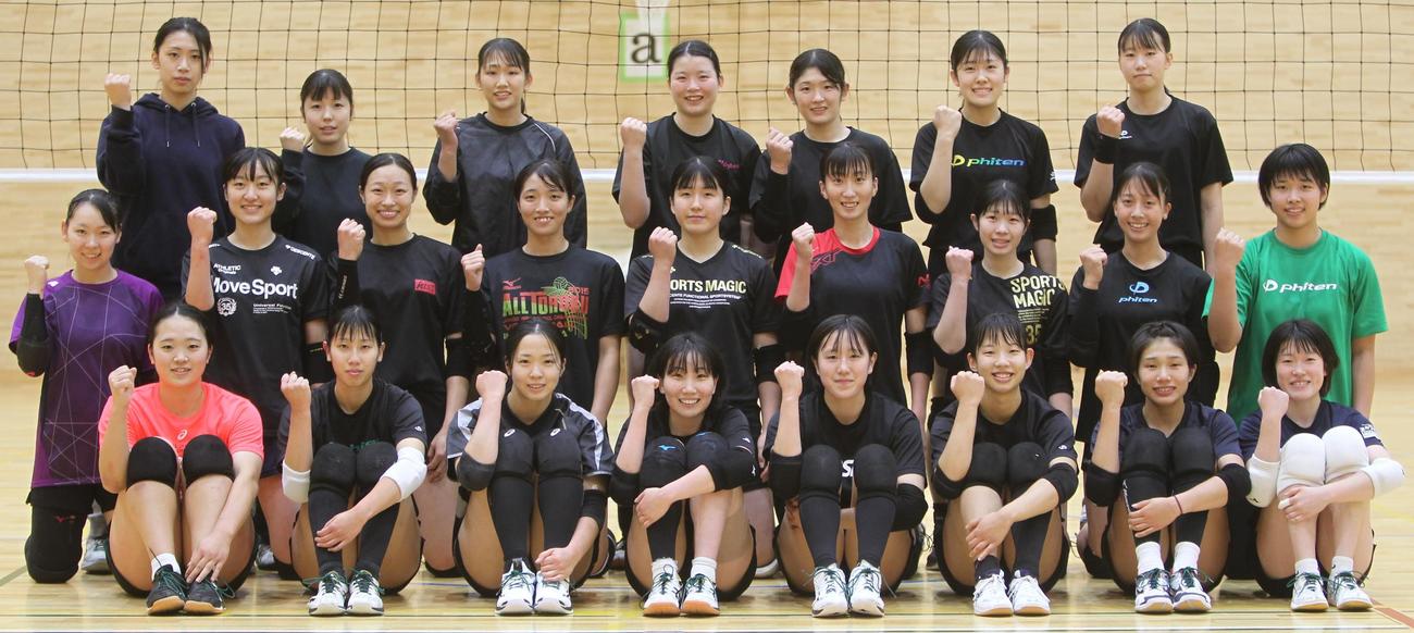 8年連続8度目のインカレ出場の新潟医療福祉大・女子バレー部メンバー