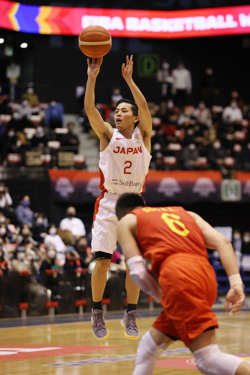 第4クオーター、シュートを放つ富樫勇樹（代表撮影）