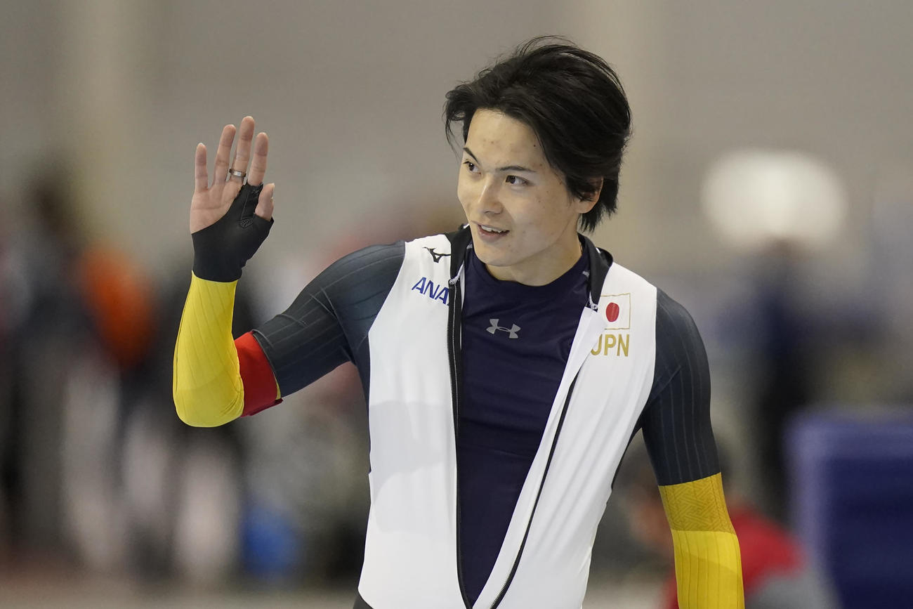 男子500 メートルを34秒04で優勝した松井大和（AP）