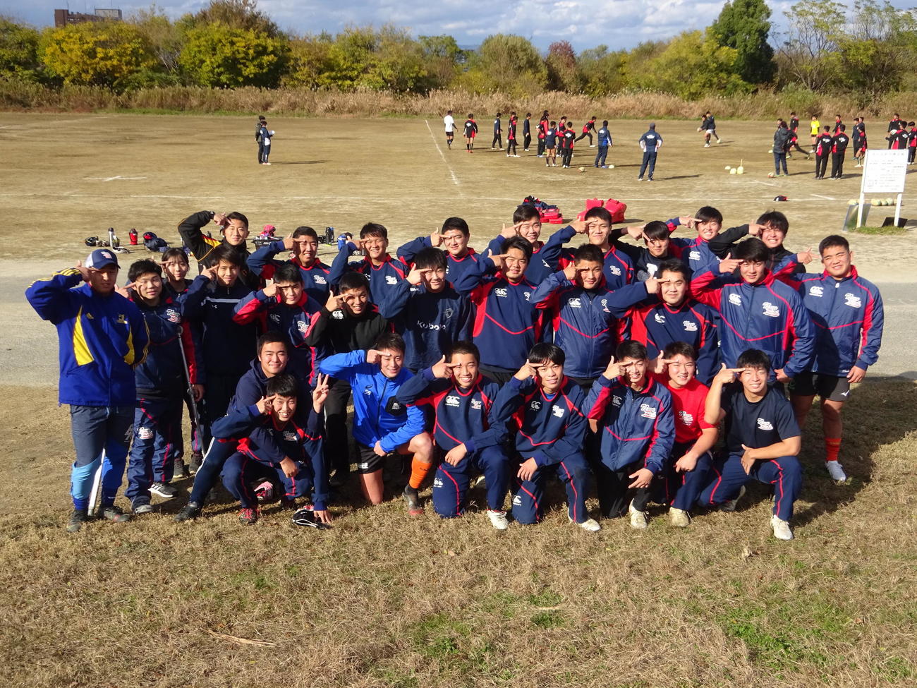 組み合わせが決まり、意気上がる常翔学園ラグビー部員たち