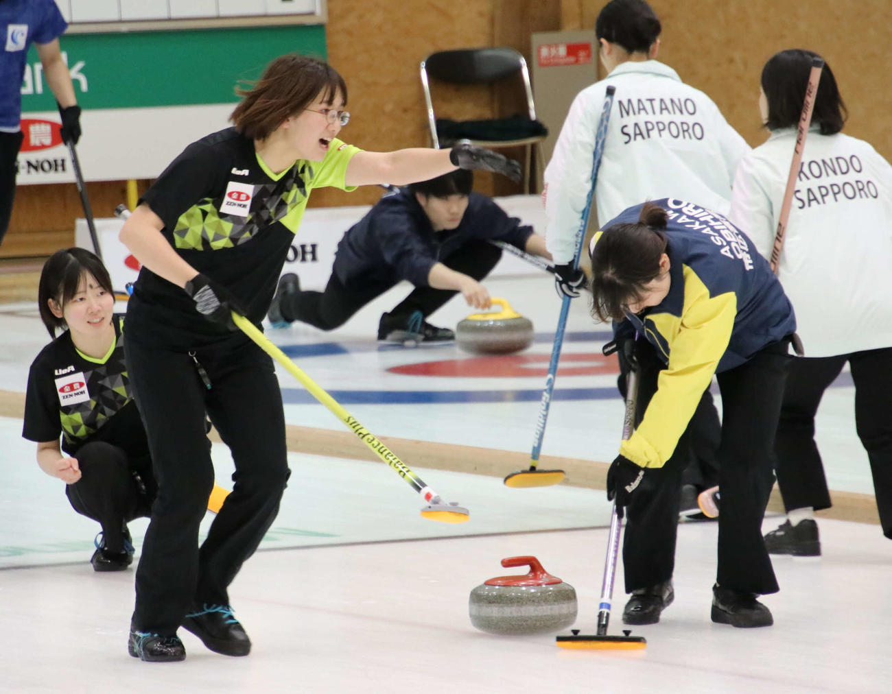 女子決勝戦の様子