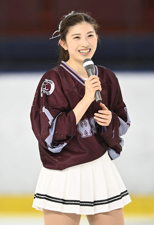 WASEDA ON ICEであいさつする永井優香＝2021年3月13日