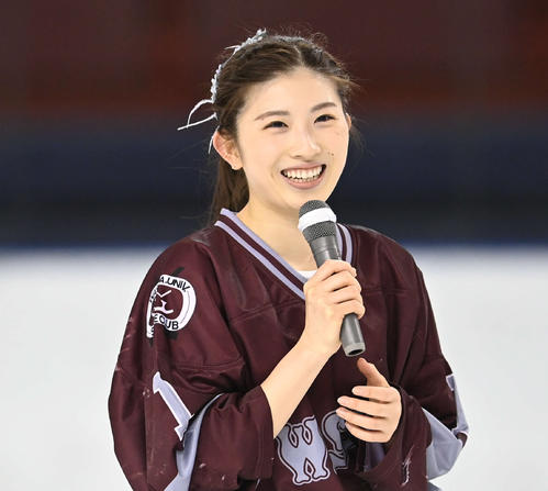 WASEDA ON ICEであいさつする永井=2021年3月13日
