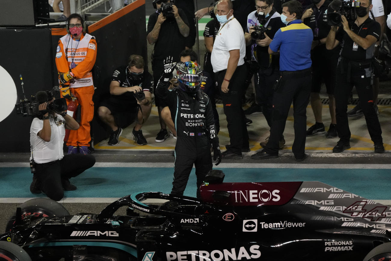 ポールポジションを獲得したフェルスタッペン（AP）