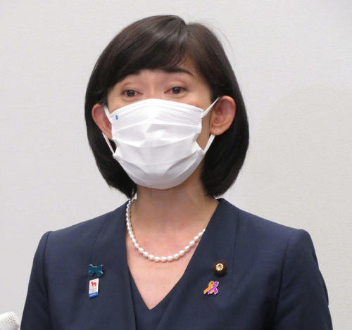 2021年4月28日の5者協議終了後、取材に応じる丸川珠代五輪相（撮影・近藤由美子）