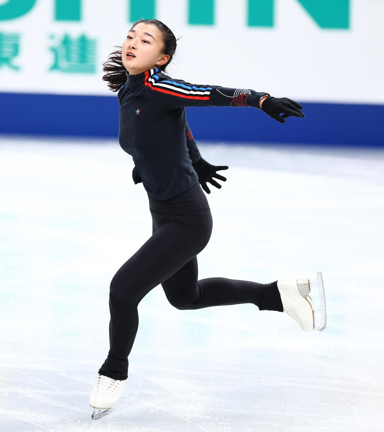 前日練習で演技の確認を行う坂本（撮影・垰建太）