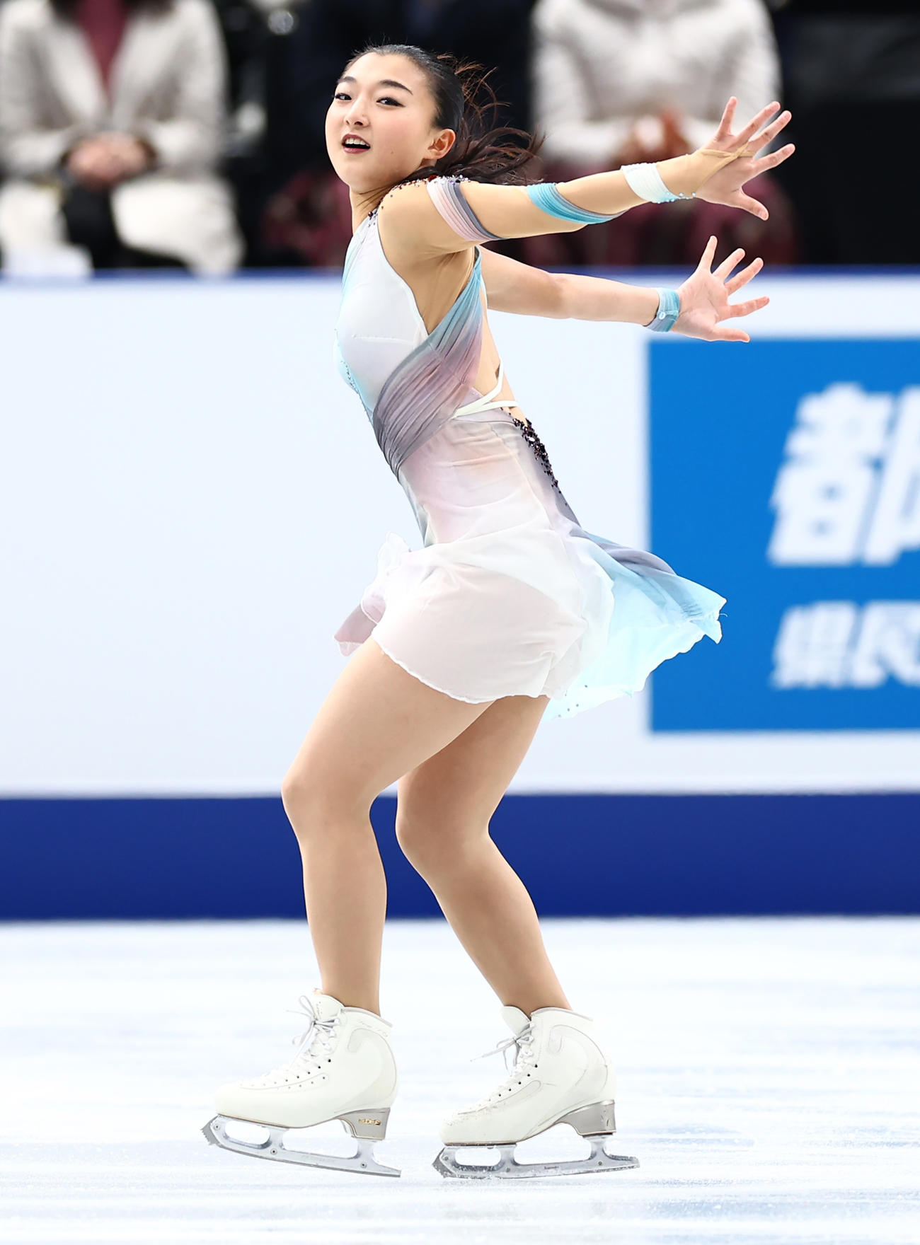 女子SPで楽しそうに演技する坂本（撮影・垰建太）
