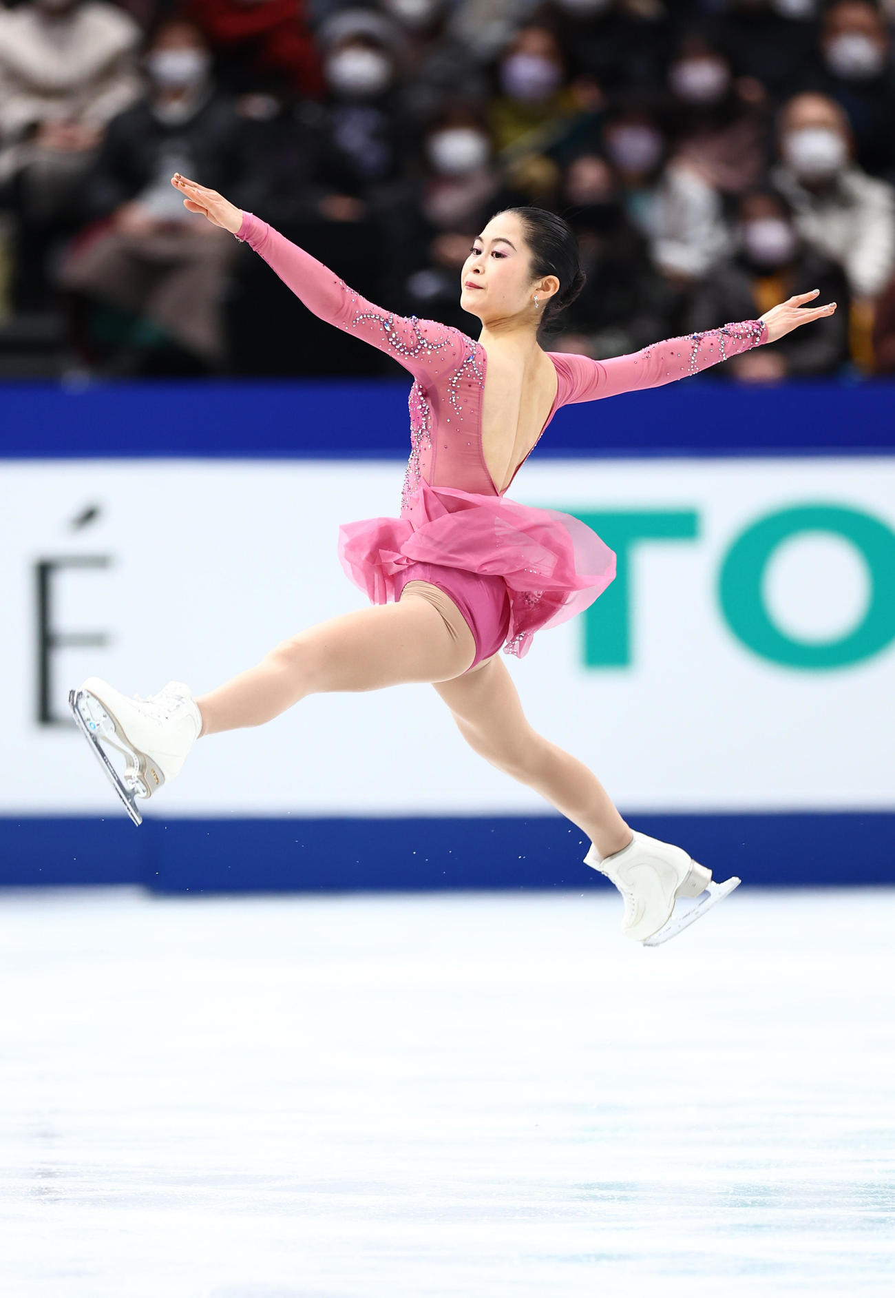 女子SPの演技をする宮原（撮影・垰建太）