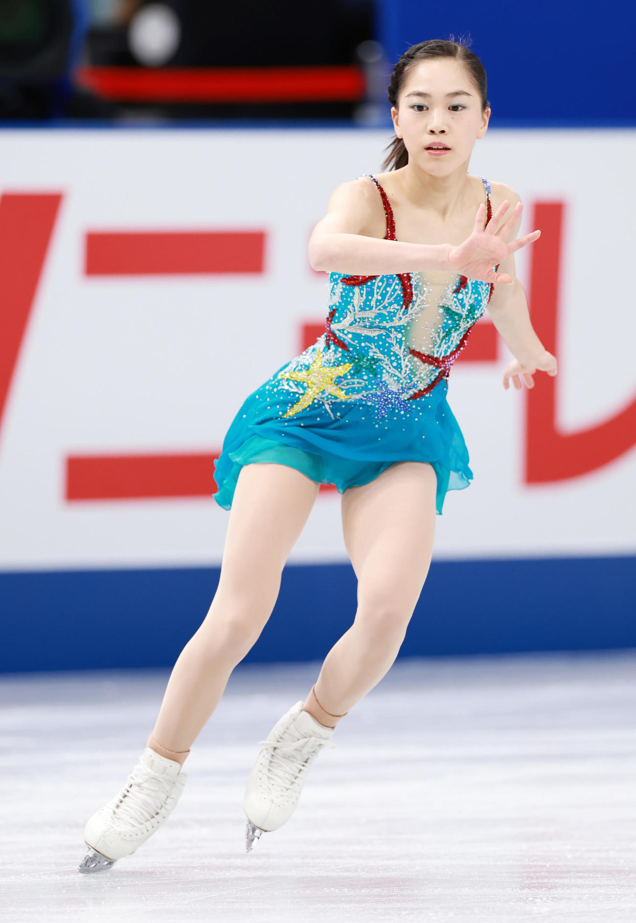 女子フリーで演技する吉田（撮影・垰建太）