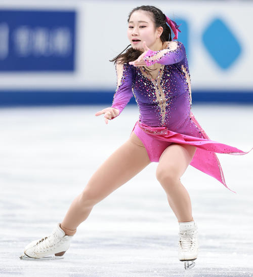 女子フリーの演技をする河辺（撮影・垰建太）