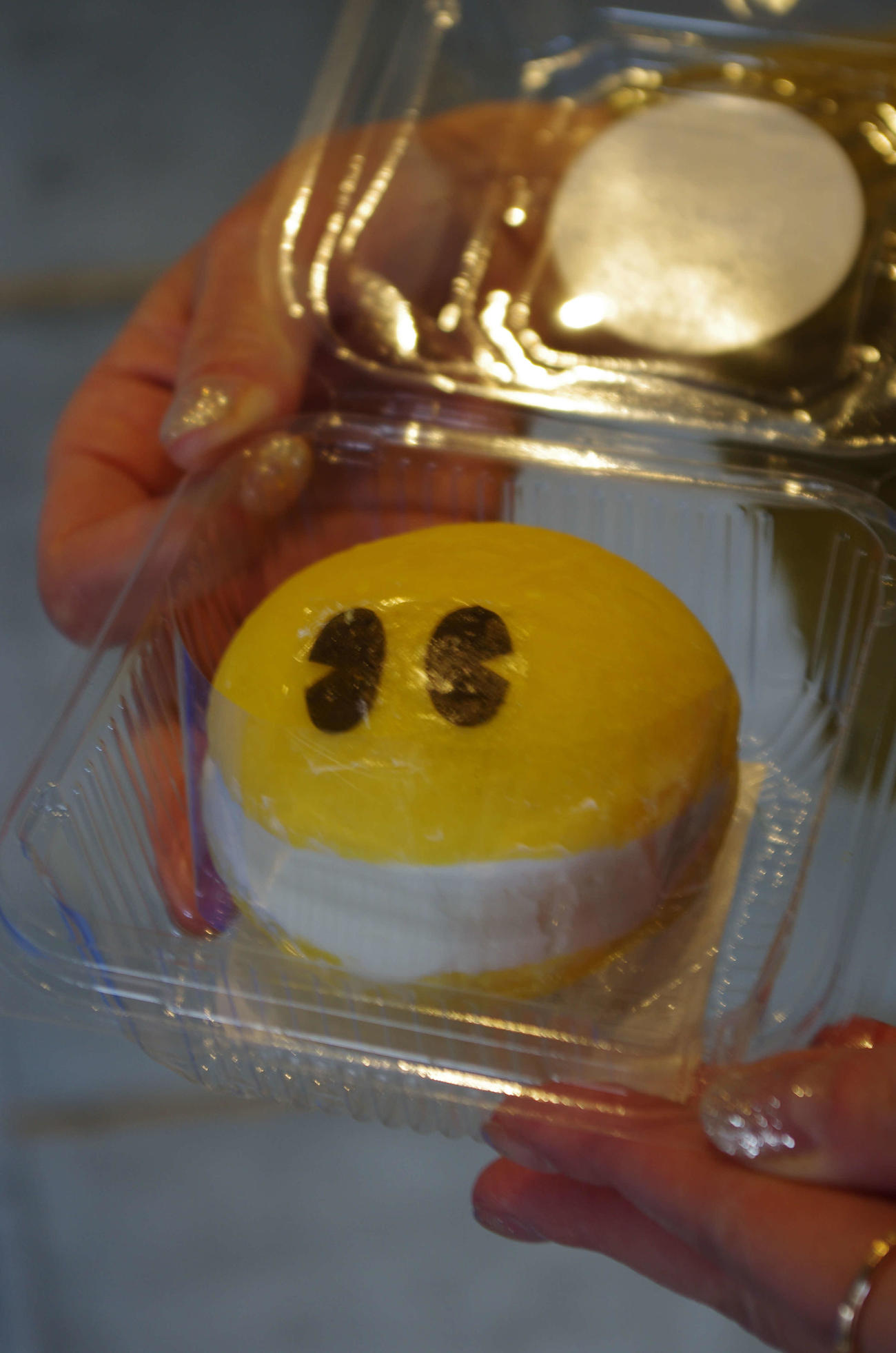 限定発売された特製スイーツのパックマンマリトッツォ