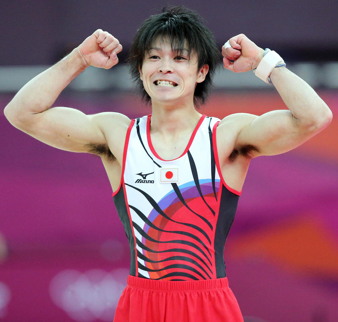 ロンドン五輪で金メダルを獲得した内村航平（2012年8月5日撮影）