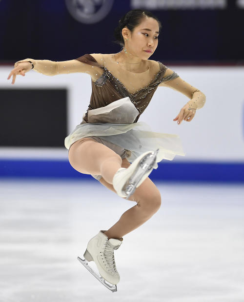 4大陸選手権女子SP　演技する三原舞依（AP）