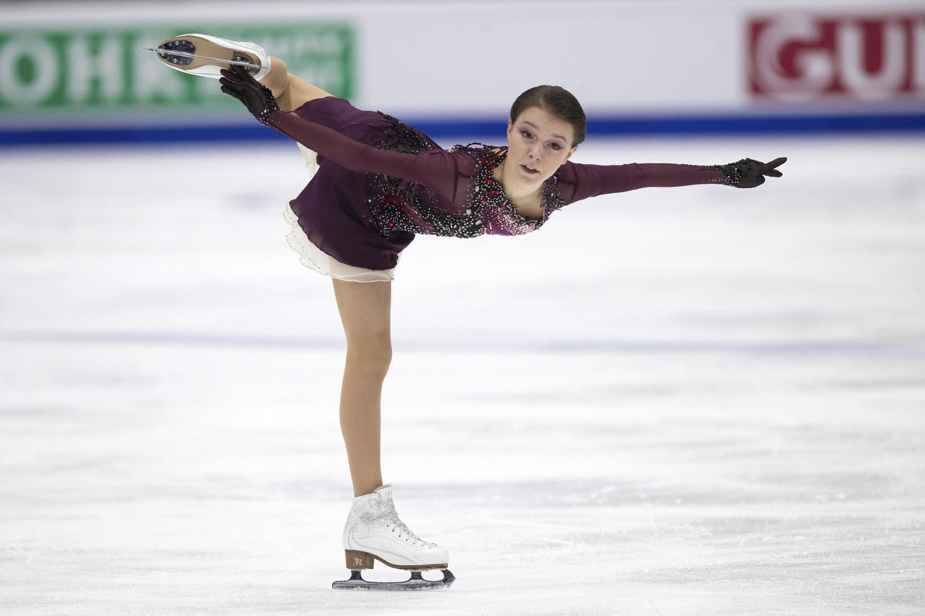 欧州選手権女子フリー　演技するシェルバコワ（AP）