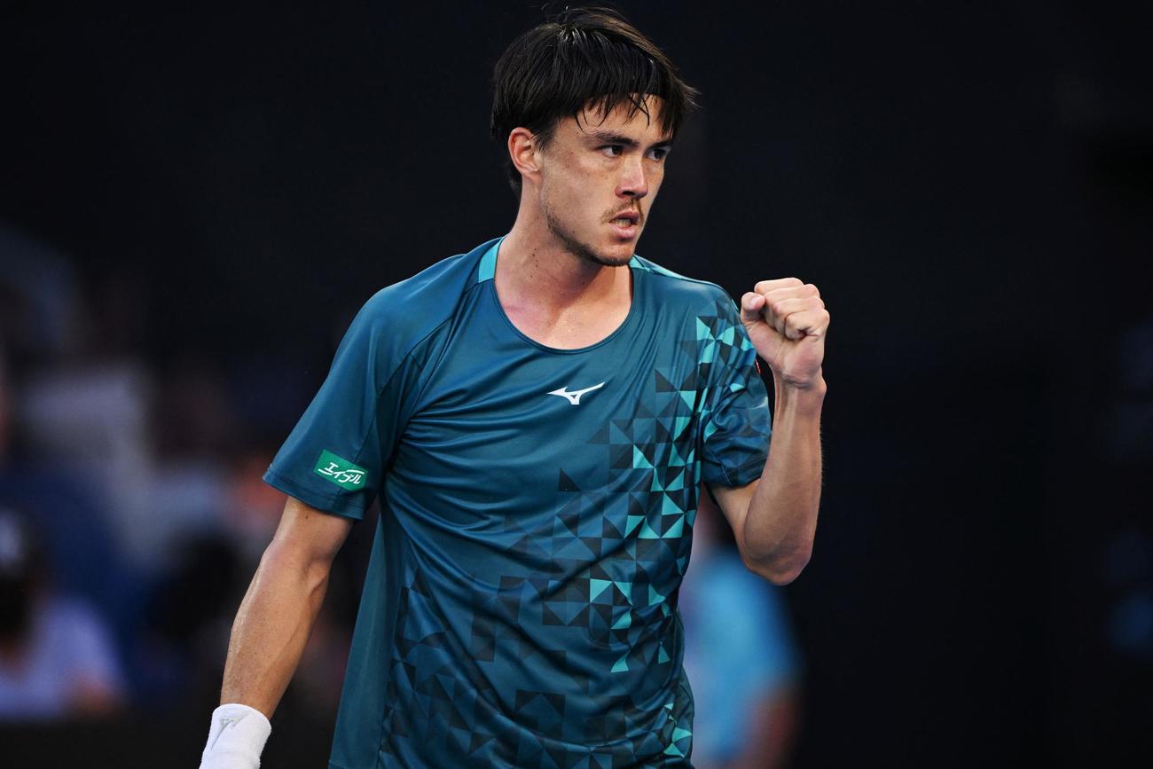 元世界王者アンディ・マリーを破ったダニエル太郎（ロイター）