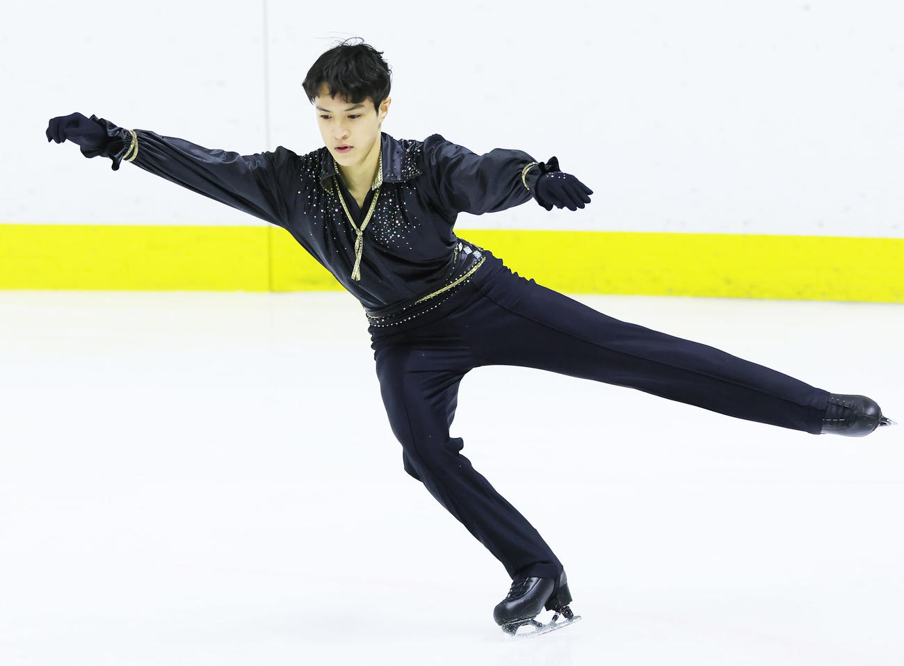 少年男子個人2位の片伊勢のフリー演技（撮影・足立雅史）