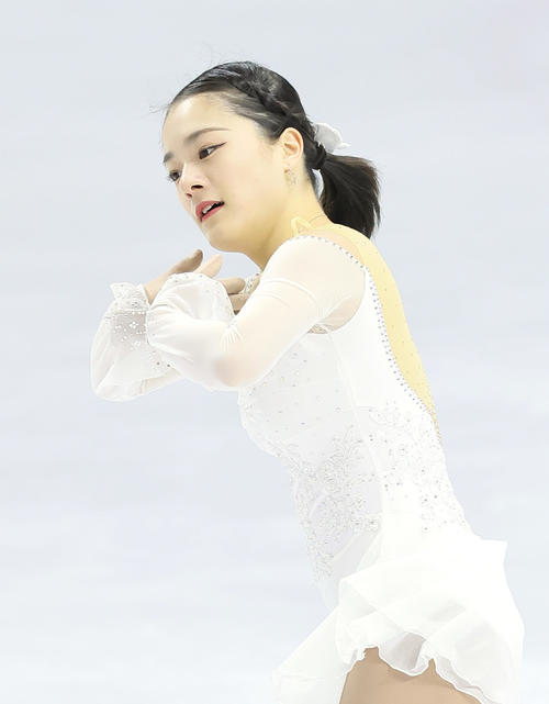 籠谷歩未 全ジャンプ着氷し11位で決勝へ 幼なじみ坂本花織の活躍を力に フィギュア写真ニュース 日刊スポーツ